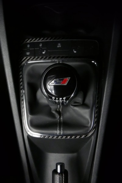Vulkanisch waterval experimenteel Seat Ibiza 6P carbon fiber cover 'gearshift lever' | Seat Ibiza 6P | Seat |  Carbon Interior | HS-CNC